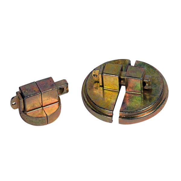 Drum Plug Locking Device Fits 2 Inch and 3/4 Inch Round Head Plugs