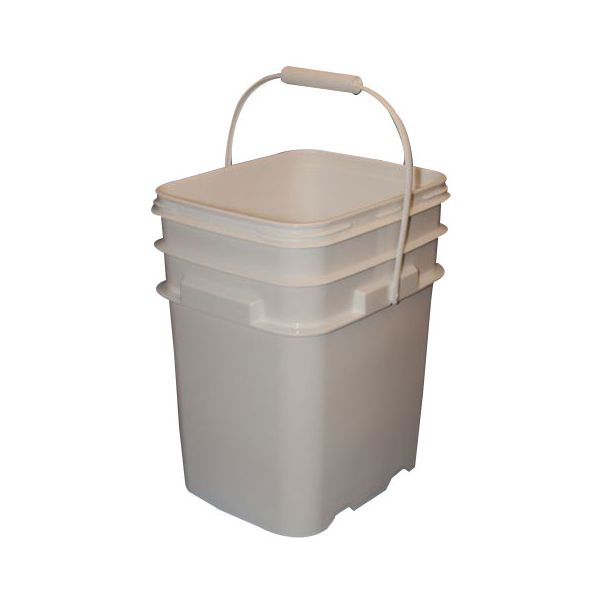5.3 Gallon EZ Stor® Plastic Container with Handle