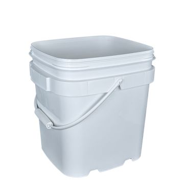 6 1/2 Gallon EZ Stor® Plastic Container With Handle
